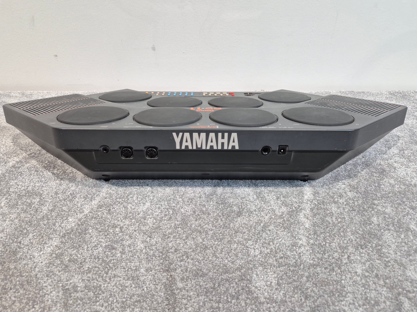 Yamaha DD-11 - Vintage Electronic MIDI Drum Machine