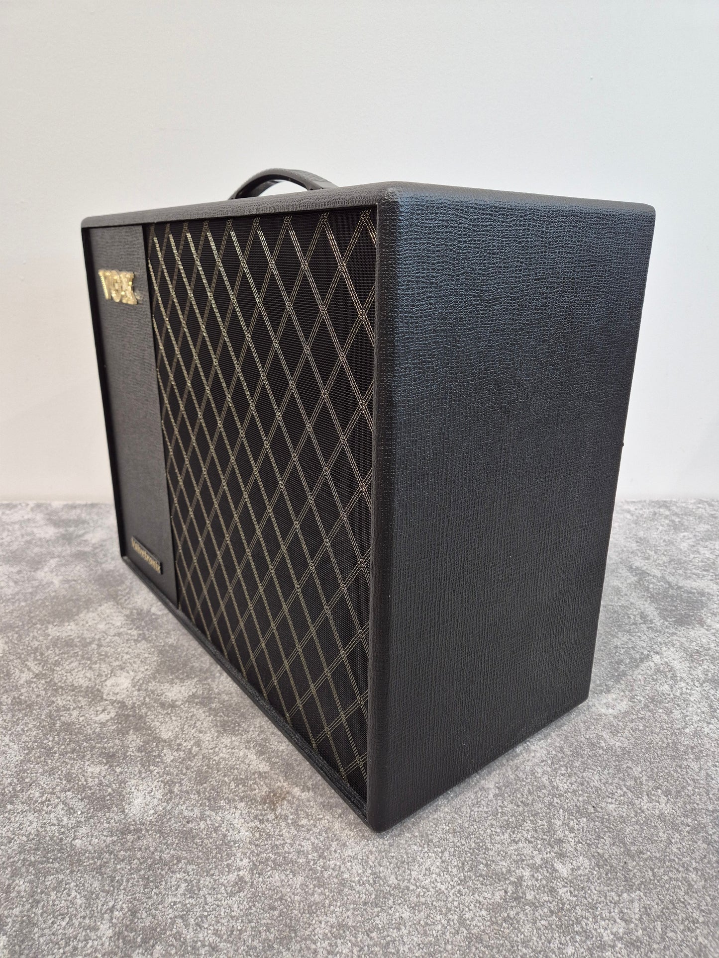 Vox VT100X - 100-watt Digital Modeling Guitar Combo Amplifier