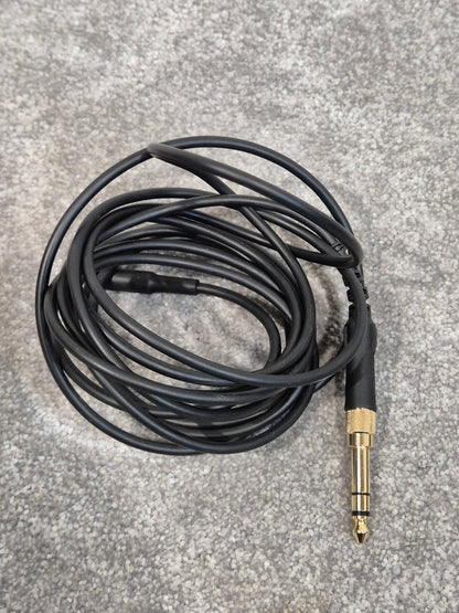 Shure SRH840A - Headphone w/ Shure Carrying Bag