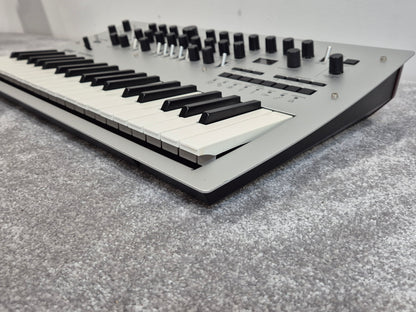Korg Minilogue - Polyphonic Analog Synthesizer w/ Original Box