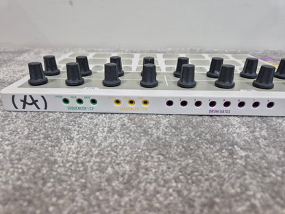 Arturia BeatStep Pro - Versatile Controller and Performance Sequencer