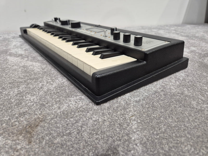 Korg microKORG XL Professional Analogue Modelling Synthesizer with Vocoder - Image 10