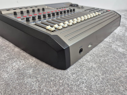 Akai Professional DPS12i - Digital Personal Studio w/ Gator Hard Case