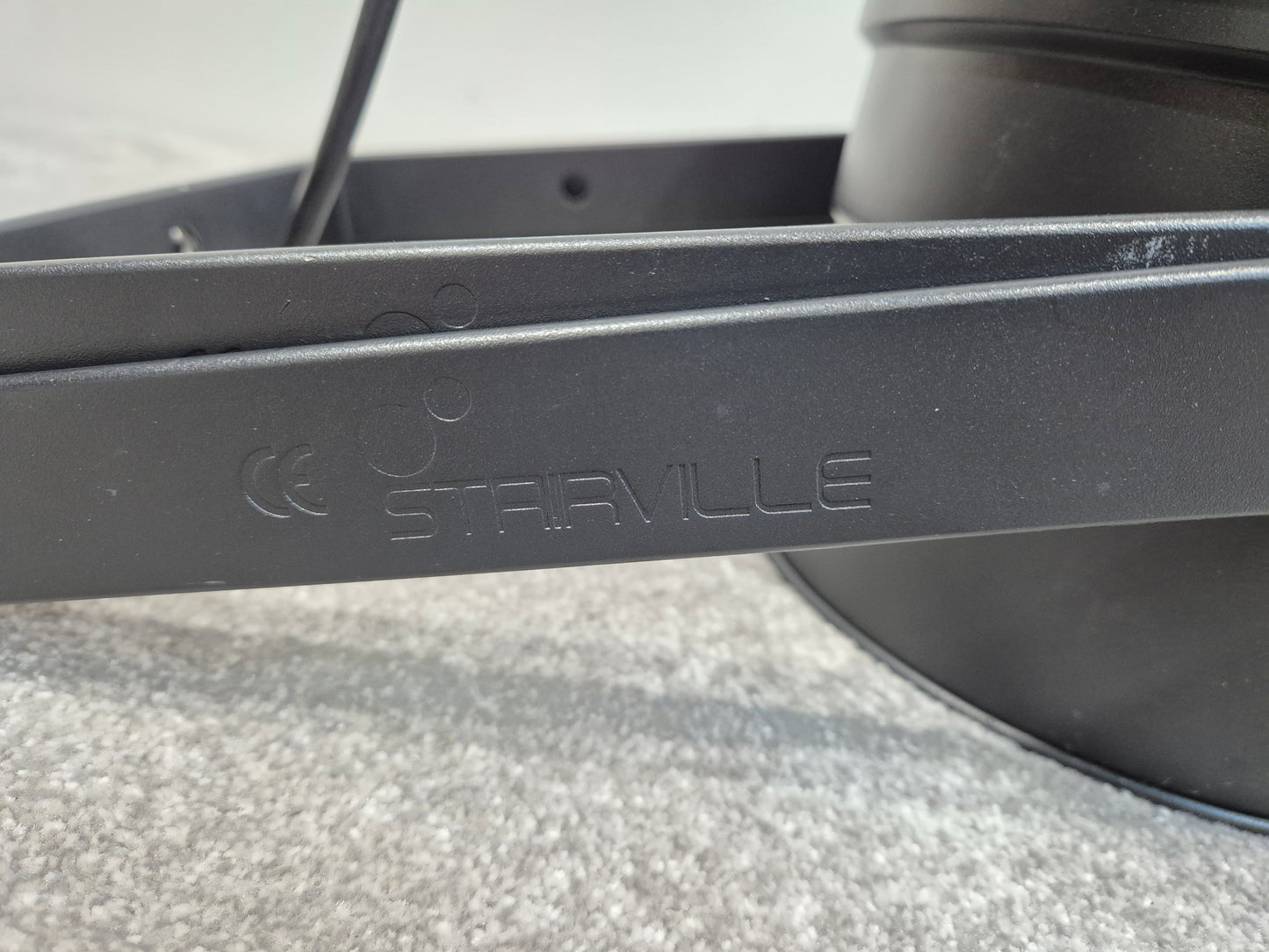 Stairville LED PAR 64 - Versatile Lighting Fixture (Curved Bracket)