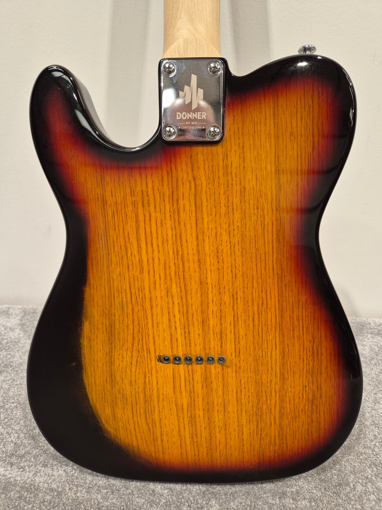 Donner Standard Series - Electric Guitar - Sunburst w/ Donner Soft Gig Bag