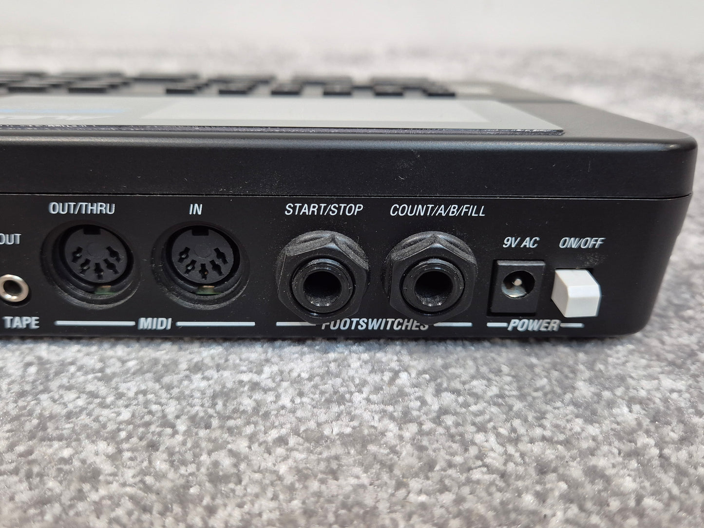 Alesis SR16 - Professional Sounds Drum Machine w/ Original Box