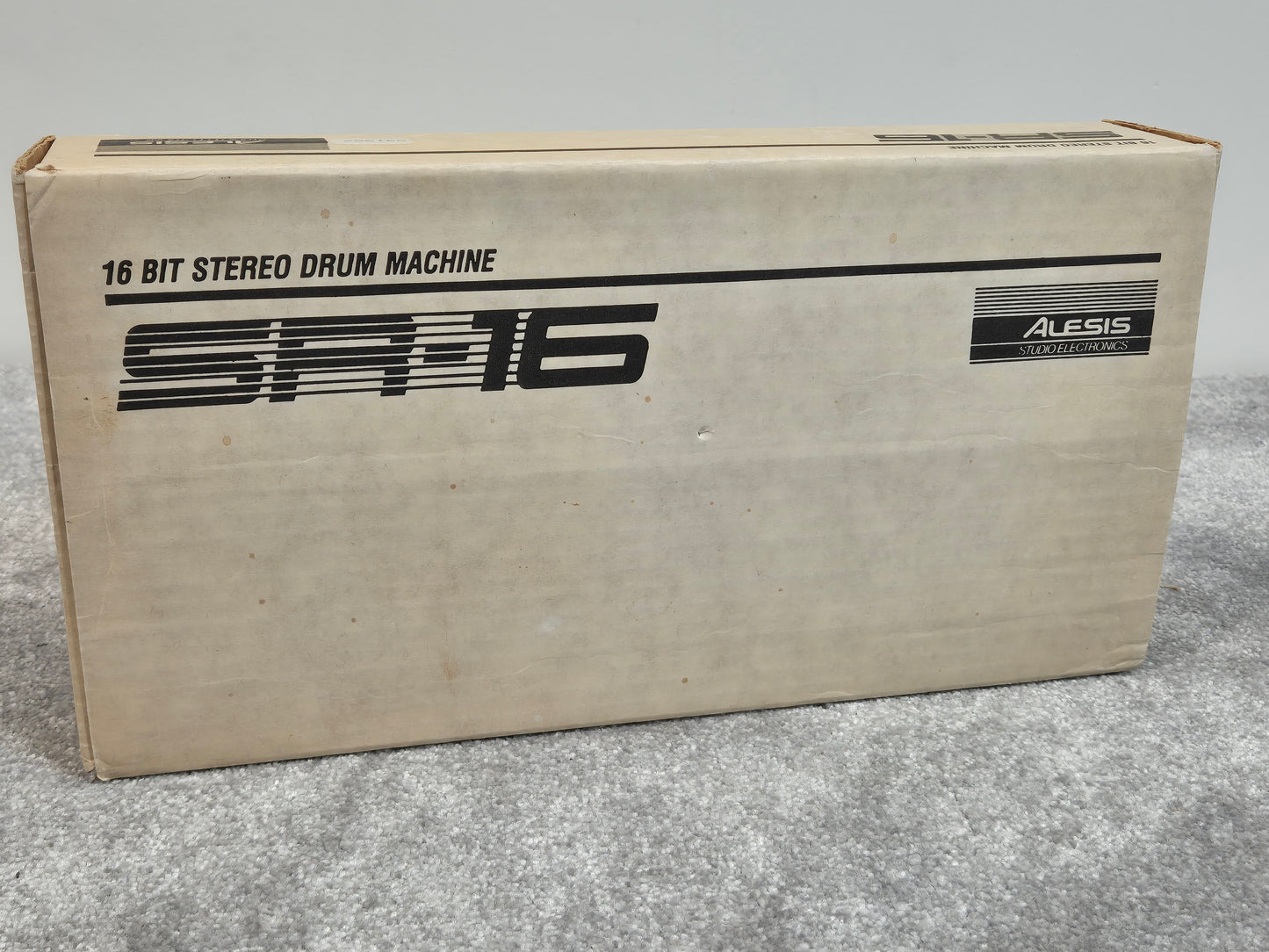 Alesis SR16 - Professional Sounds Drum Machine w/ Original Box