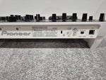 Pioneer DDJ-Ergo - Two-Channel DJ Controller w/ Hard Case - Image 9