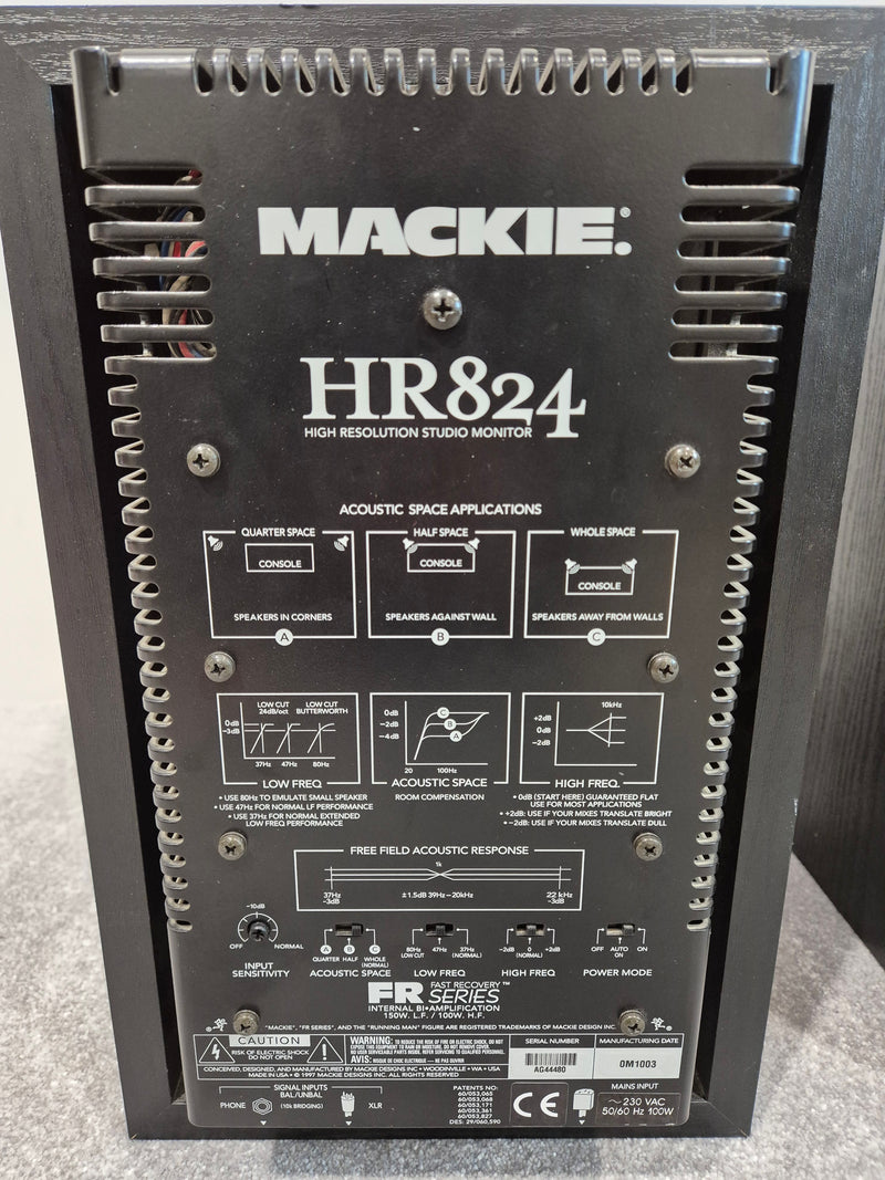 Mackie HR824 - 8-inch Active studio monitor - Pair ( One Faulty Woofer) - Image 8