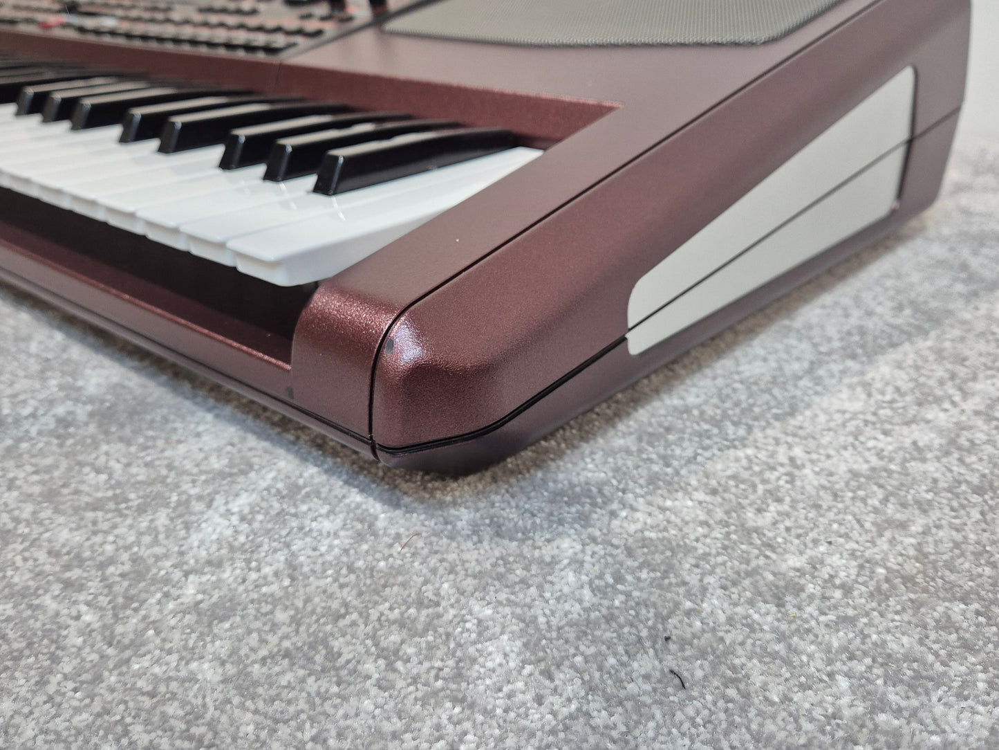 Korg PA1000 Professional Arranger - 61-keys Semi-Weighted Keyboard w/ Original Box