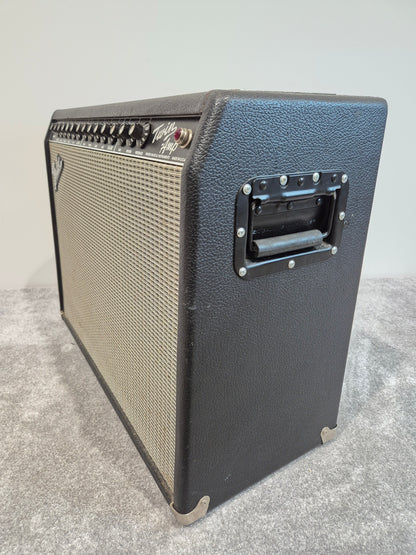 Fender Twin Amp - 100-watts Versatile Guitar Amplifier