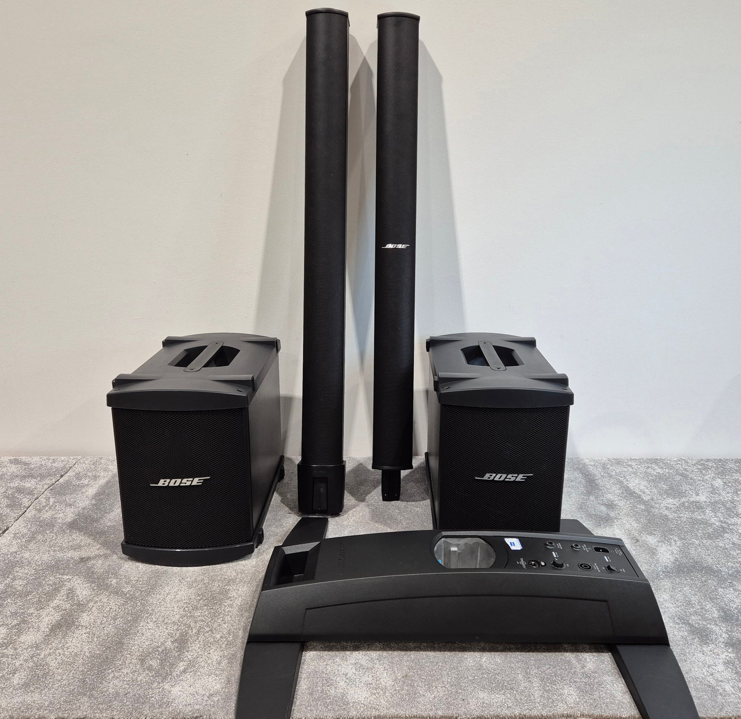 Bose L1 Model II with 2x B1 Bass Modules and T1 ToneMatch Engine - Advanced Portable PA System