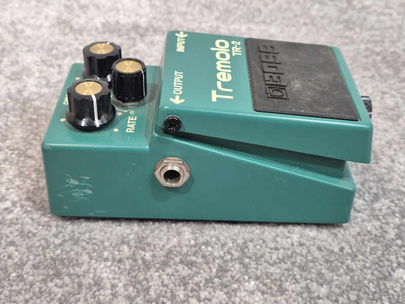 Boss TR-2 - Tremolo Effects Pedal - Image 5