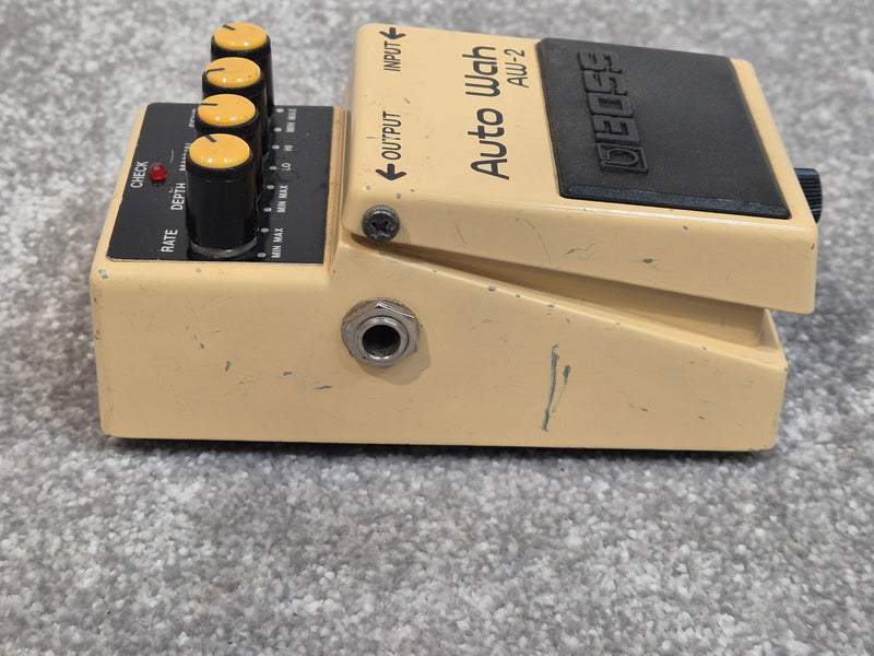 Boss AW-2 Auto Wah - Guitar Effects Pedal - Image 4