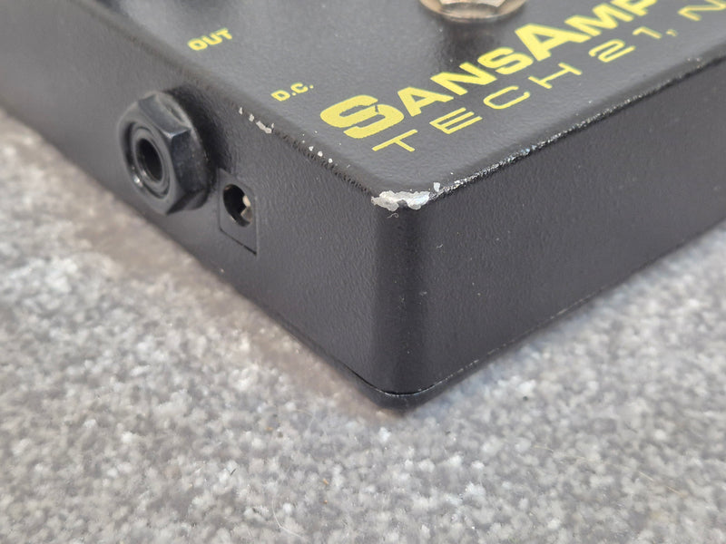 Tech 21 SansAmp GT2- Tube Amp Emulation Pedal - Image 2
