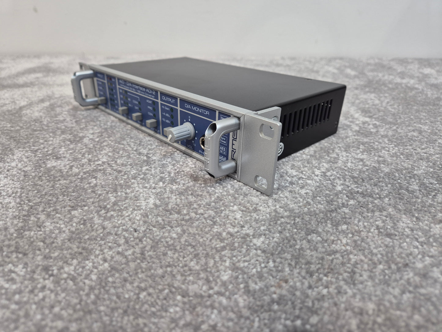 RME ADI-2 AD/DA Converter - Compact and Highly Flexible 2-Channel Converter w/ Original Box