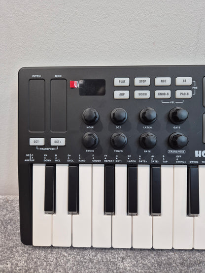 HOEREV SMK25 - MIDI Keyboard Controller w/ Original Box - RRP £65