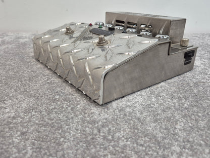 Mesa V Twin Amp - All-Tube Dual Channel Preamp Pedal