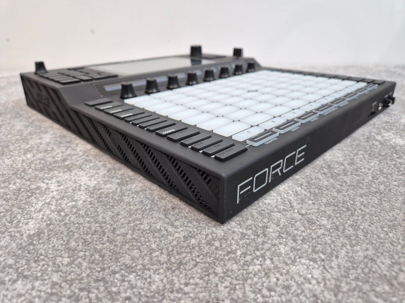 Akai Professional Force - Standalone Music Production and DJ Performance System RRP £899 - Image 7