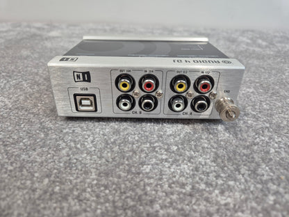 Native Instruments Traktor Audio 4 - Professional DJ Audio Interface