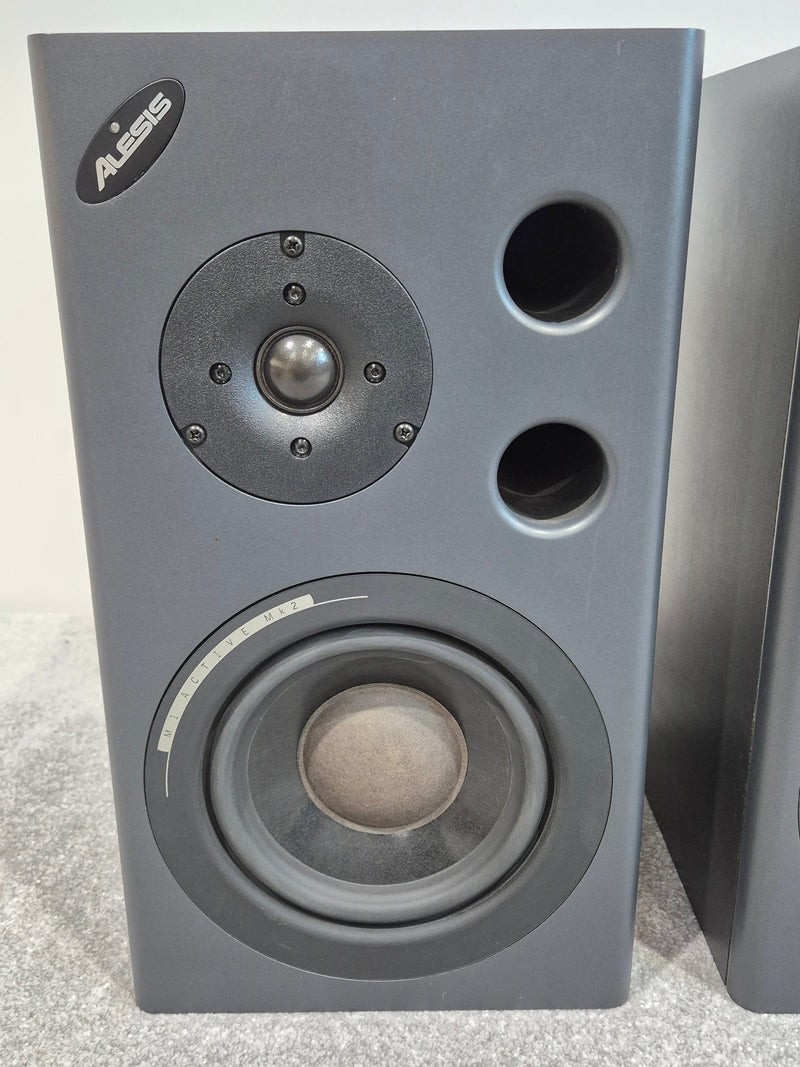 Alesis M1 Active MK2 - Bi-amplified Reference Monitor - Pair - Image 3