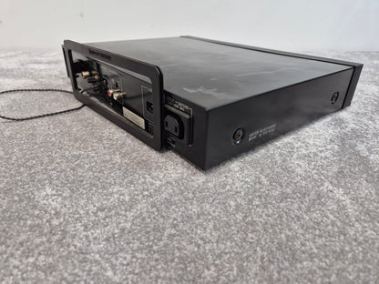 Technics ST-X933L - Quartz Synthesizer AM/FM Stereo Tuner