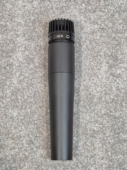 Shure SM57 - Low-Impedance Cardioid Dynamic Microphone