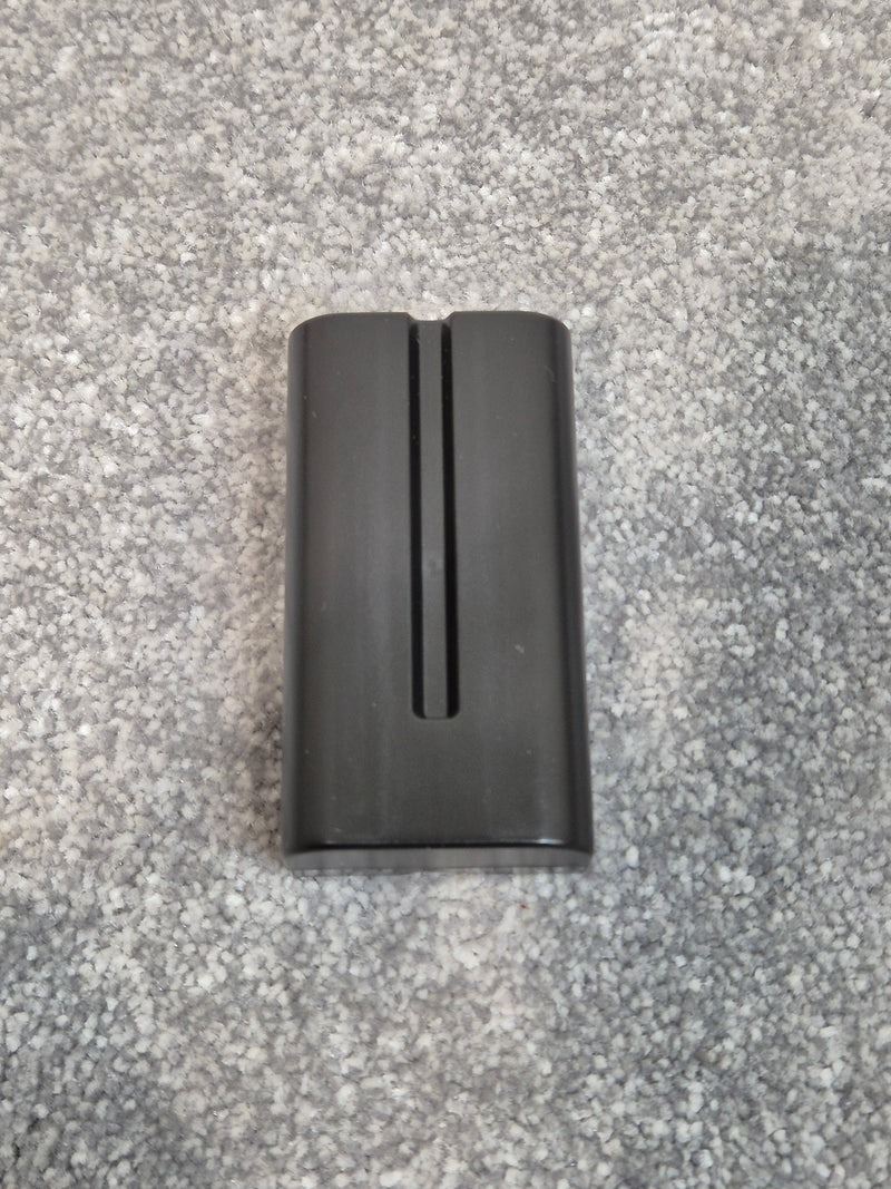 Line 6 JTV Battery- Li-Ion Battery for JTV/Variax Standard/Shuriken Guitars - Image 2