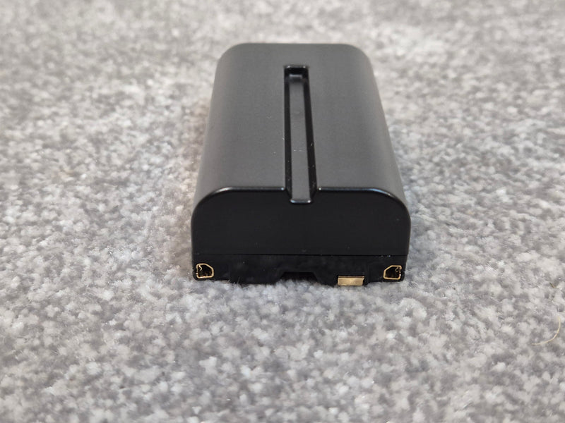 Line 6 JTV Battery- Li-Ion Battery for JTV/Variax Standard/Shuriken Guitars - Image 6