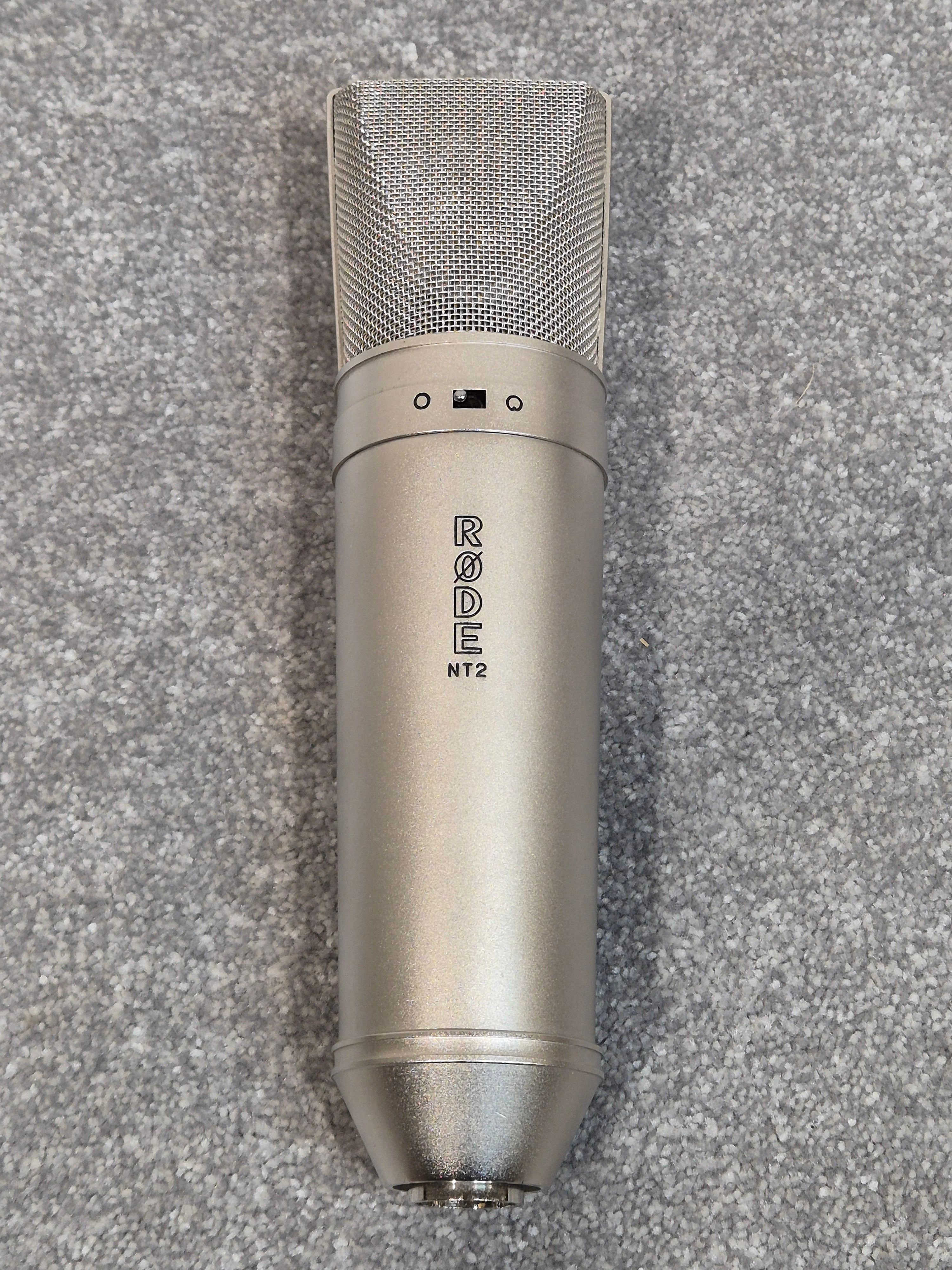 Rode NT2 - Мulti-Pattern Condenser Мicrophone w/ Flight Case – Audio Trader