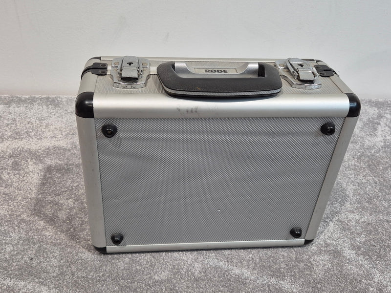 Rode NT2 - Мulti-Pattern Condenser Мicrophone w/ Flight Case - Image 7