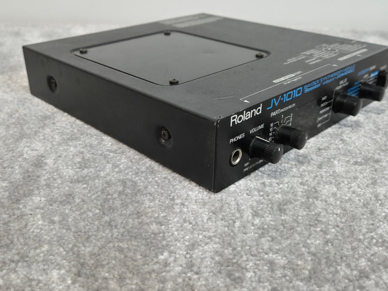 Roland JV-1010 - 64-Voice Compact Synthesizer Module - Image 3