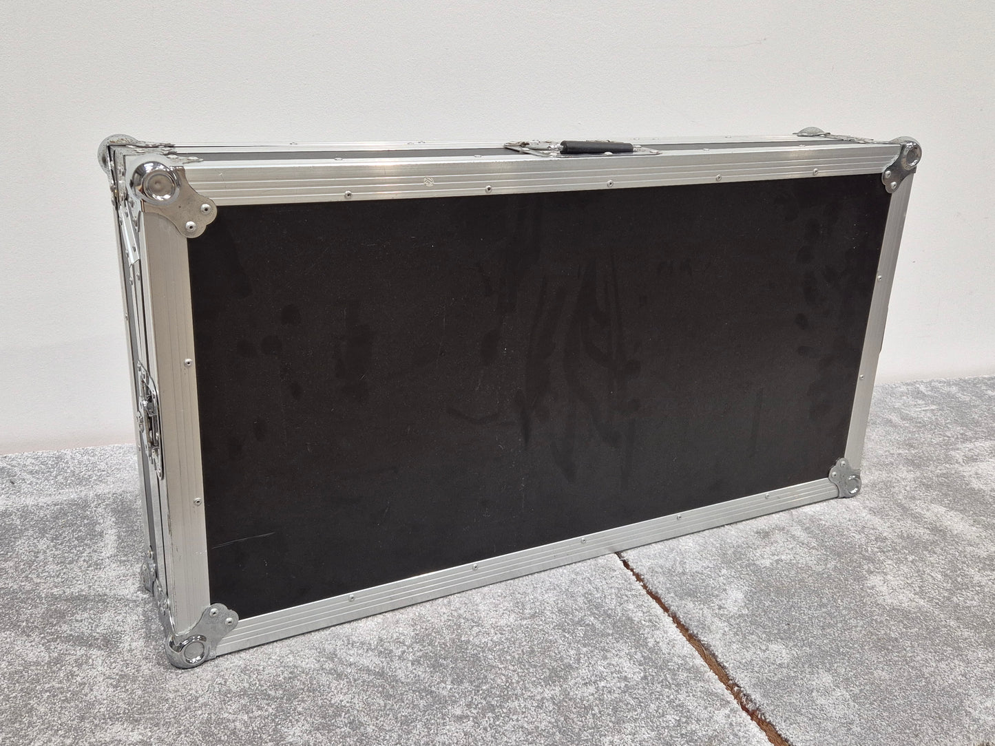 Kamkase Flight Case - Designed for DJ Equipment