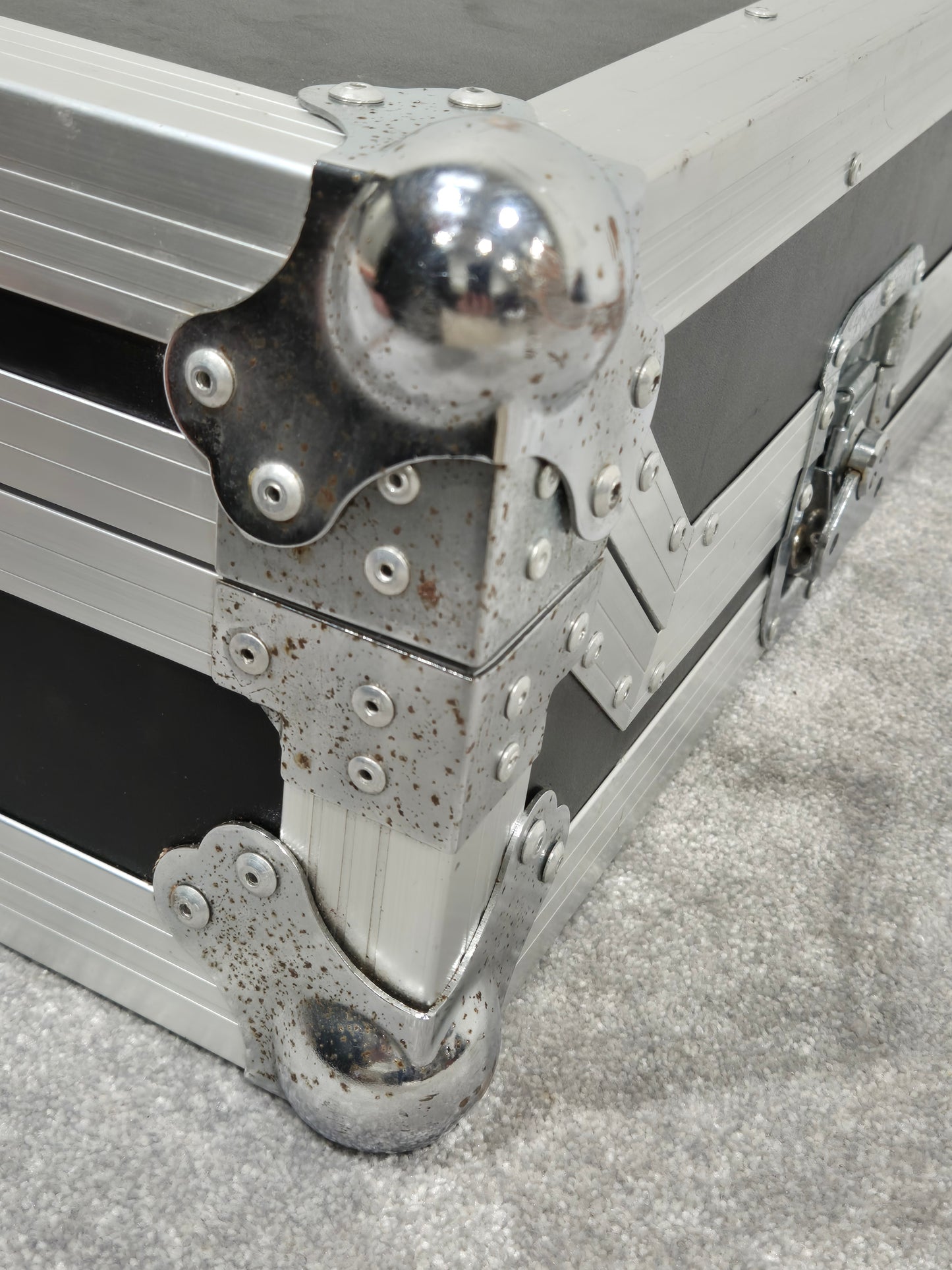 Kamkase Flight Case - Designed for DJ Equipment