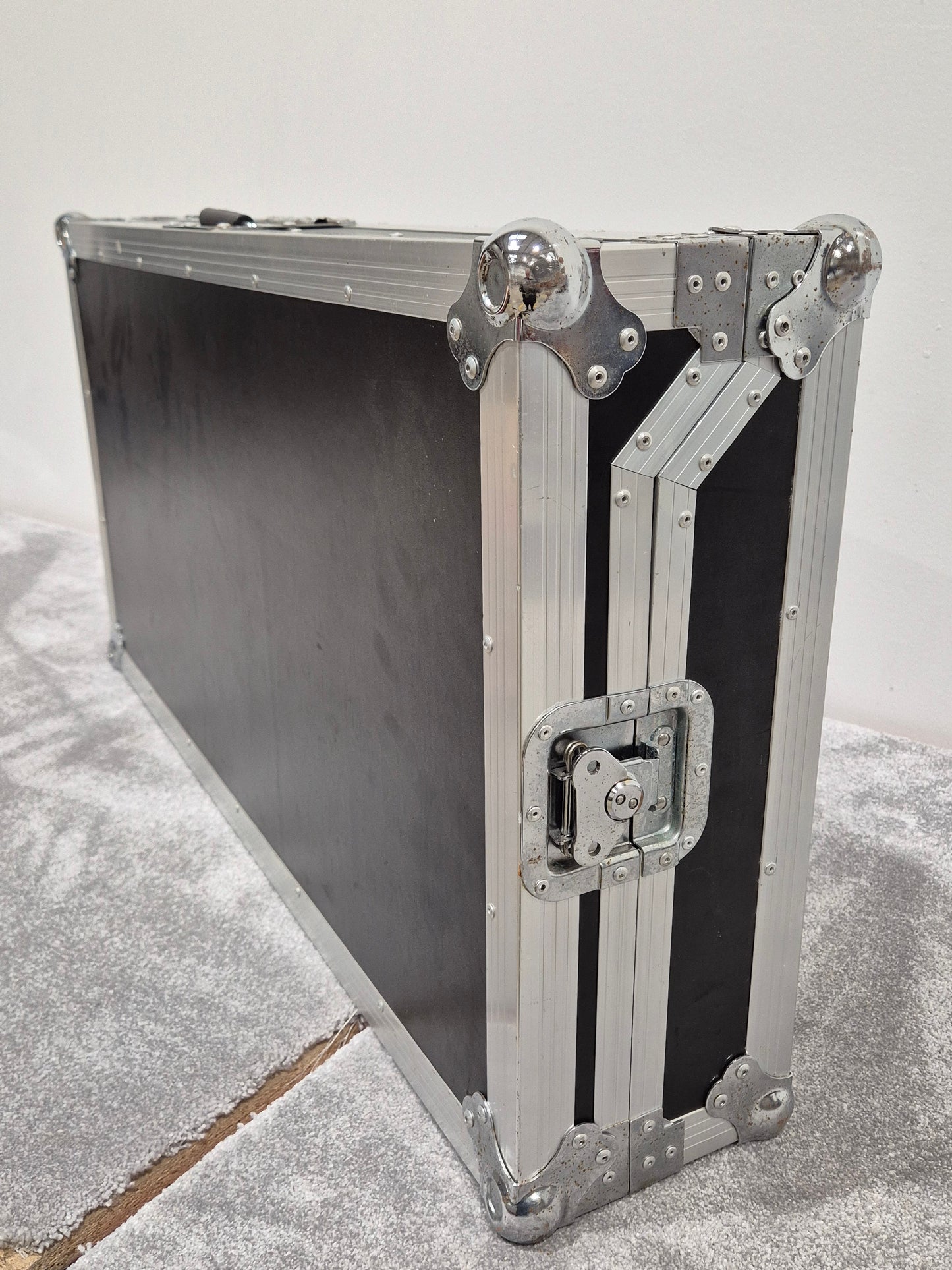 Kamkase Flight Case - Designed for DJ Equipment
