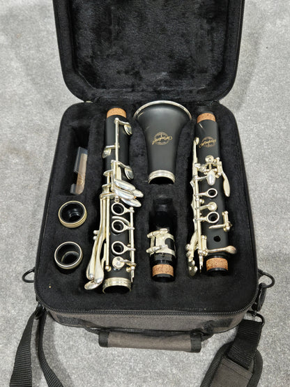 Windcraft WCL-100 - Free-Blowing Clarinet w/ Soft Case