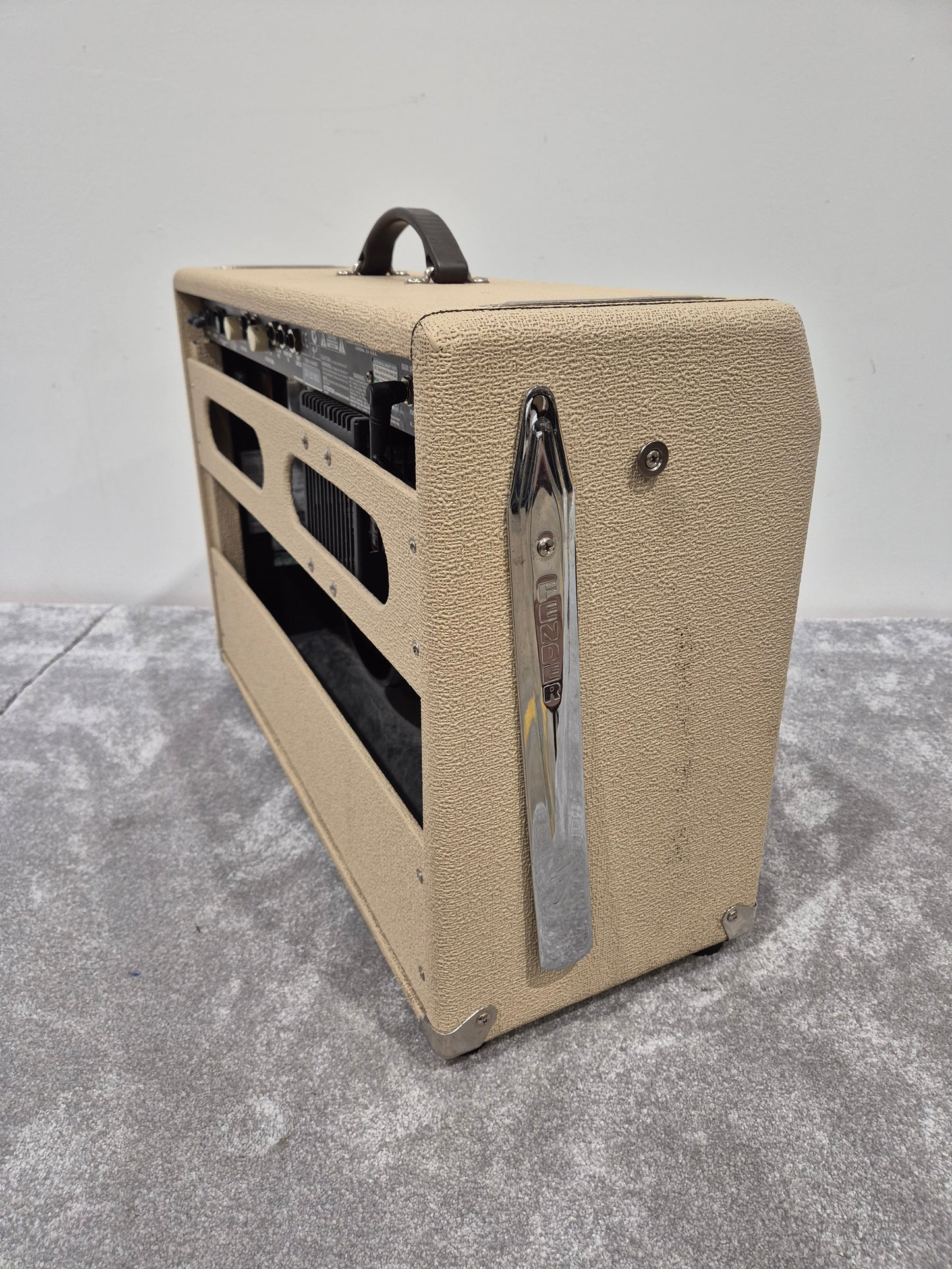 Fender Super Sonic 112 - All-Tube 60 Watt Guitar Amplifier