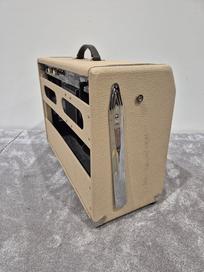 Fender Super Sonic 112 Guitar Amplifier - 60 Watts, Tube-Driven - Very Good - Image 6