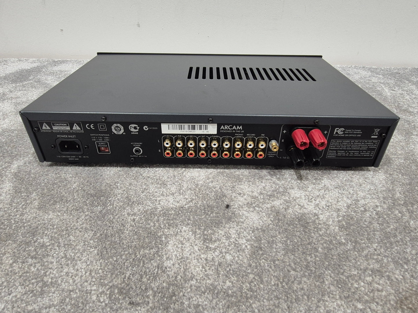Arcam FMJ A19 - Integrated Amplifier w/ Original Box