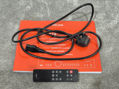 Arcam FMJ A19 - Integrated Amplifier w/ Original Box