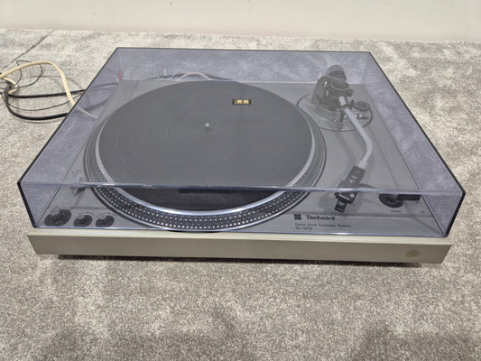Technics SL 1800 - Direct-Drive Turntable