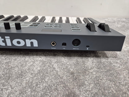 Novation FLkey 37 - MIDI Keyboard Controller