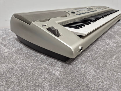 Casio WK 3200 - Versatile Digital 61 Key Keyboard