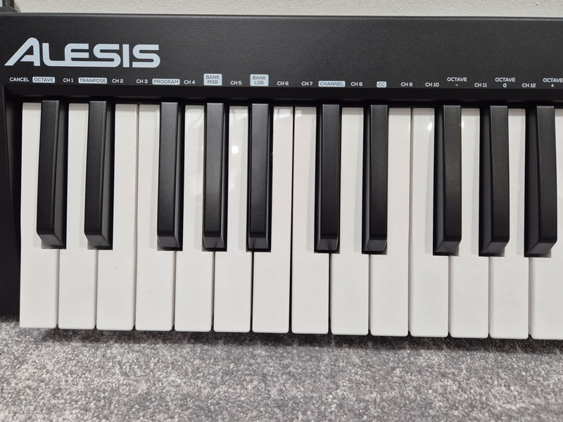 Alesis Q49 - 49-Note MIDI Keyboard Controller - USB - Image 3