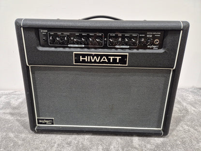 HIWATT Maxwatt G100R - Solid-State Combo Amplifier