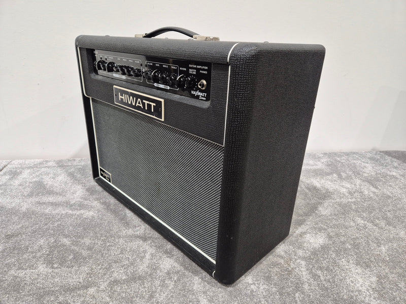 HIWATT Maxwatt G100R - Solid-State Combo Amplifier - Image 5