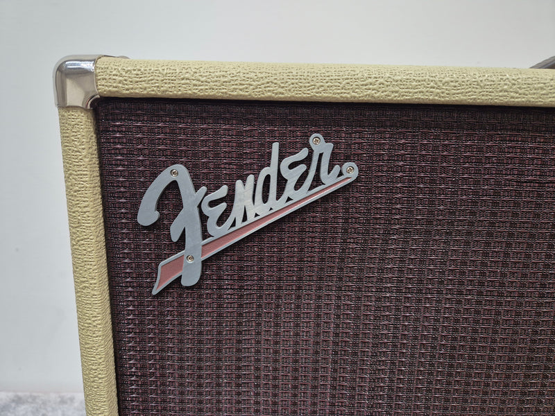 Fender Super Sonic 60 Cabinet Guitar Amplifier - 60 Watts, 2x Celestion Speakers - Very Good - Image 2