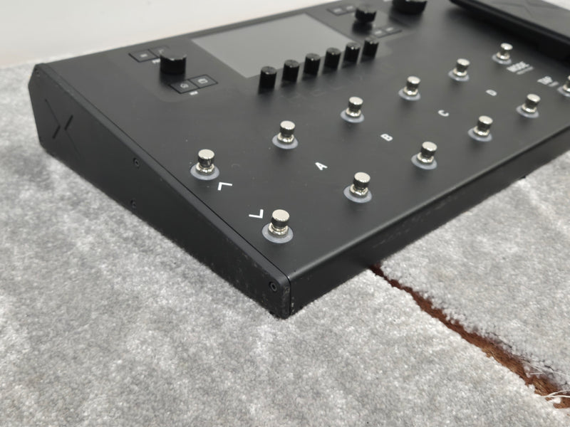 Line 6 Helix LT - Guitar Amp Modeller and Multi-Effects Processor - Image 10