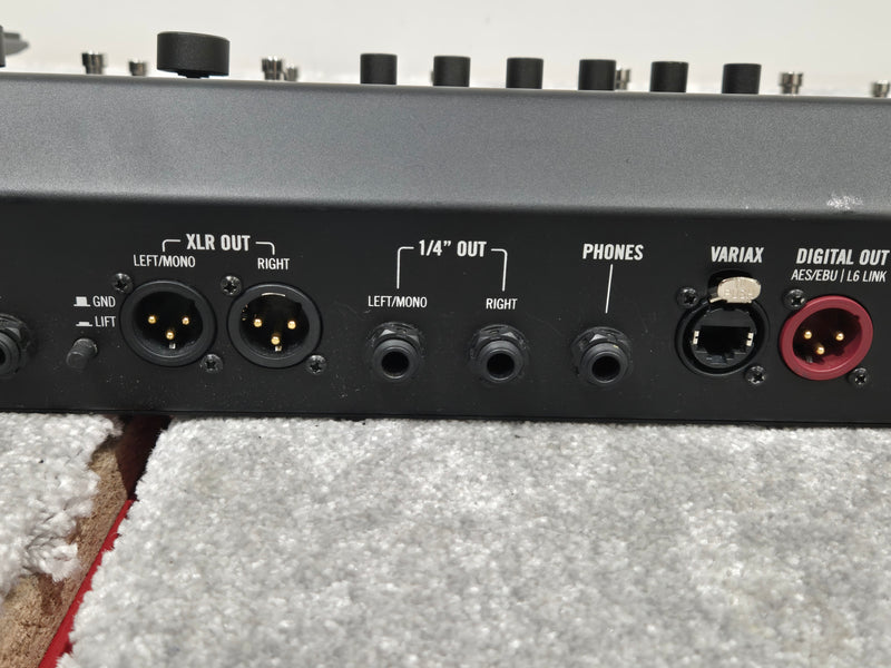 Line 6 Helix LT - Guitar Amp Modeller and Multi-Effects Processor - Image 17
