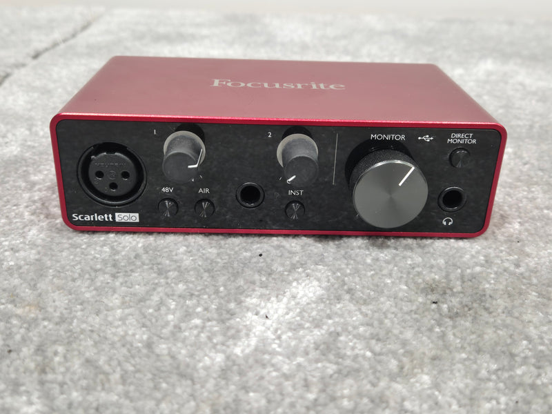 Focusrite Scarlett Solo 3rd Gen - Compact USB Audio Interface w/ Original Box - Image 2